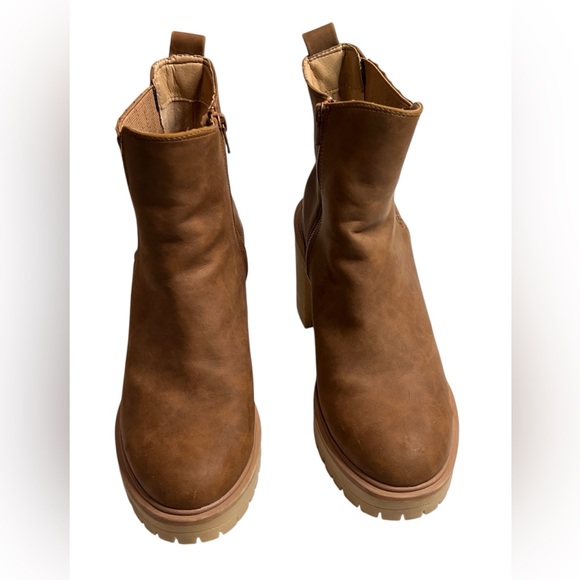 DV by Dolce Vita Jetta Brown Chunky Heel Ankle Boots with Side Zip Women’s 8.5 - Picture 8 of 16